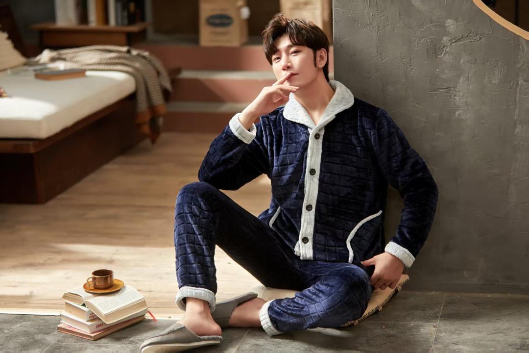 لباس خواب مردانه