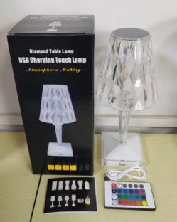 چراغ رومیزی کریستالی با چند رنگ و روشنایی قابل تنظیم