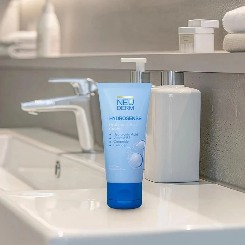 کرم آبرسان صورت و گردن نئودرم مخصوص همه انواع پوست، حاوی هیالورونیک‌اسید، حجم 50 میلی‌لیتری