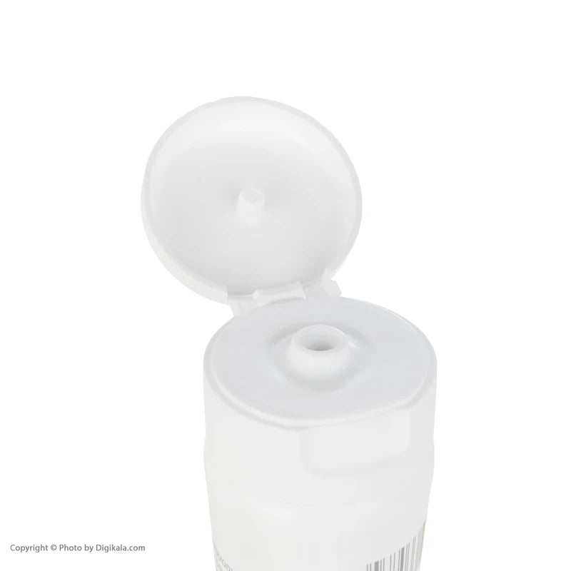 کرم مرطوب کننده کامان مخصوص پوست چرب ، بدون الکل، حجم 75 میلی‌لیتر