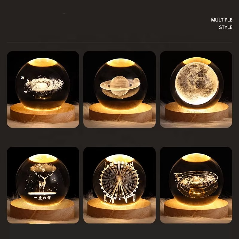 چراغ کریستالی سه‌بعدی با کهکشان و سیاره‌ها