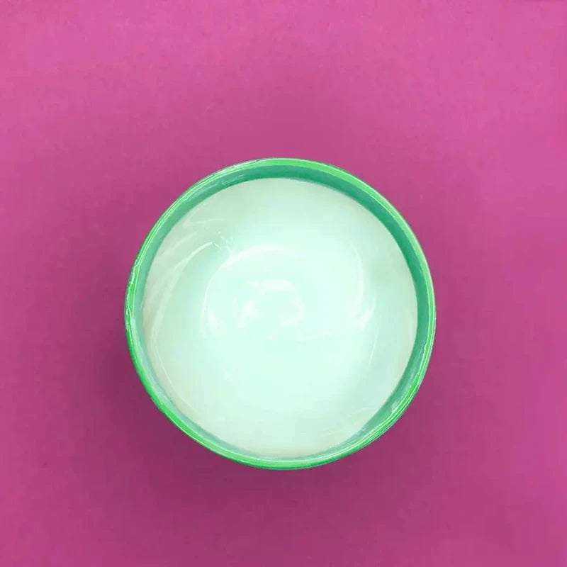 کرم آبرسان صورت و بدن کامان مدل واتربمب ویتامین سی مخصوص انواع پوست، بدون چربی، حجم 200 میلی‌لیتر